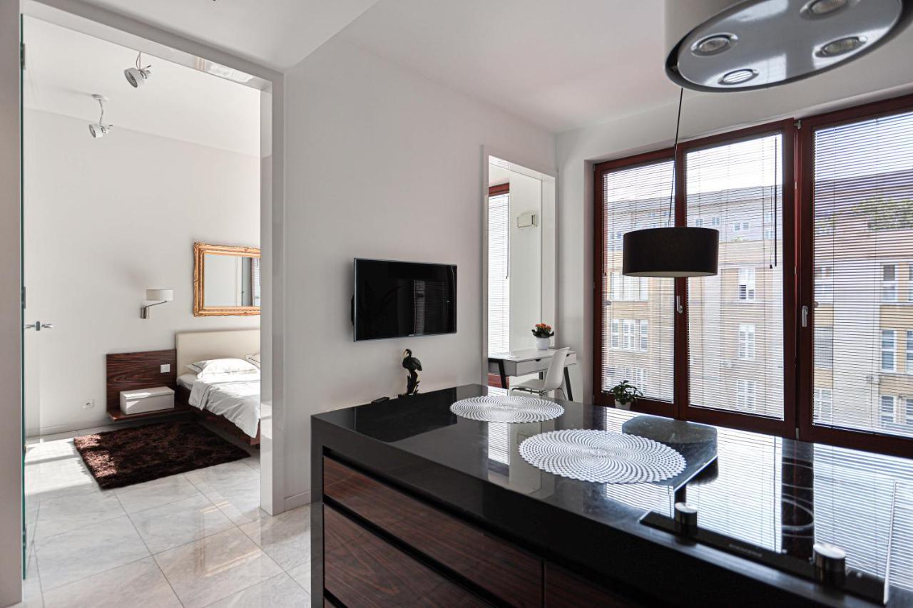 Piekna Apartment Варшава Екстериор снимка